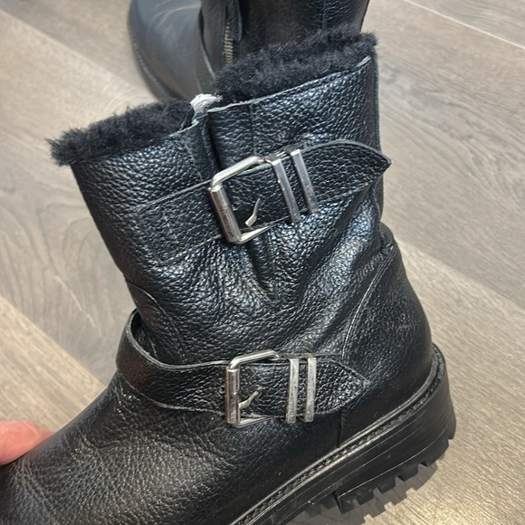 Zara Leather Biker Ankle Boot Black Moto Buckle Chunky Fur Lined Size 9 - Picture 12 of 16